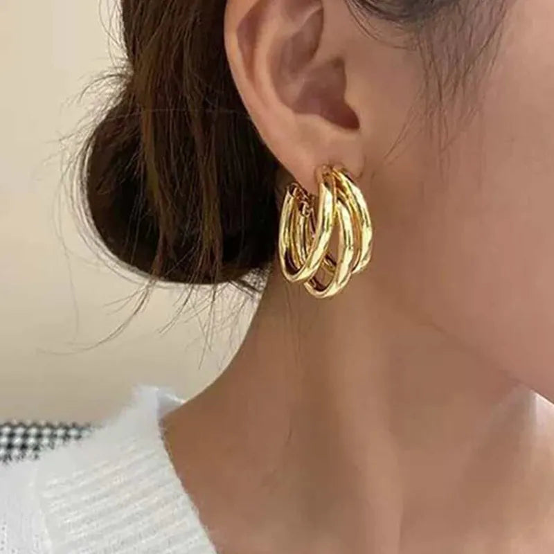 GOLD TRIPLE HOOP