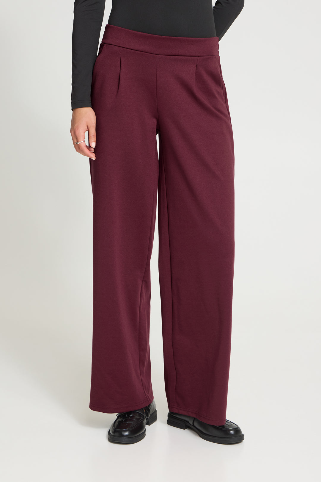 Kate Straight Leg Burgandy Trouser