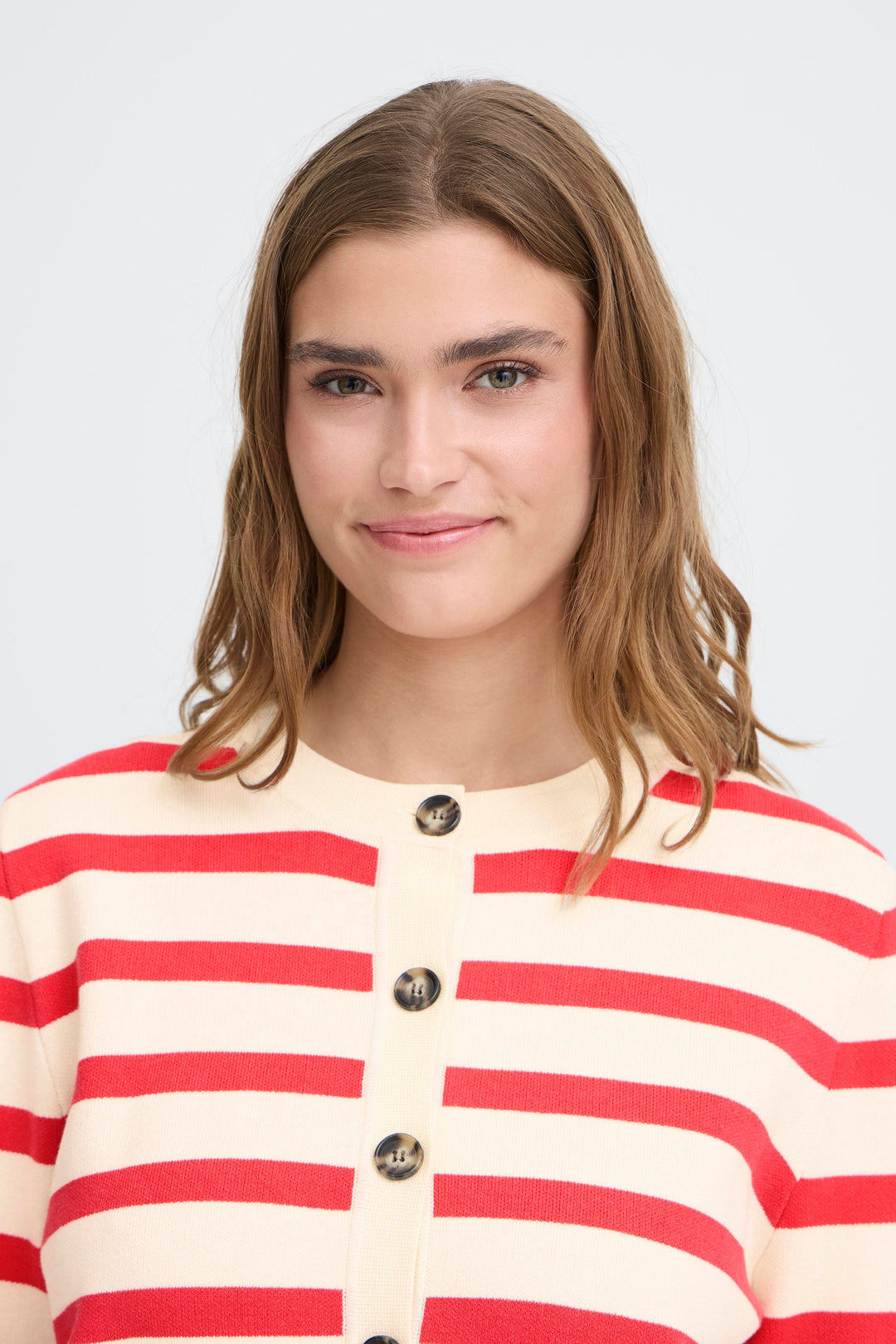 Button Boston Cardigan