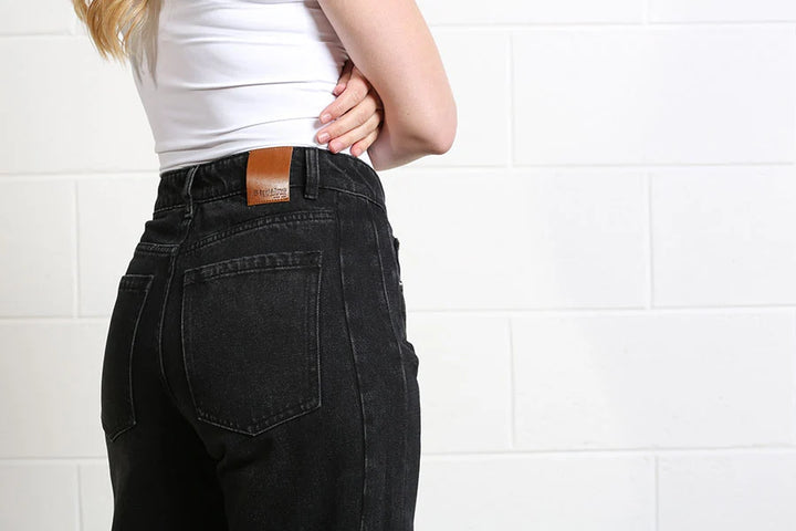 Bailey Barrel Jean Black