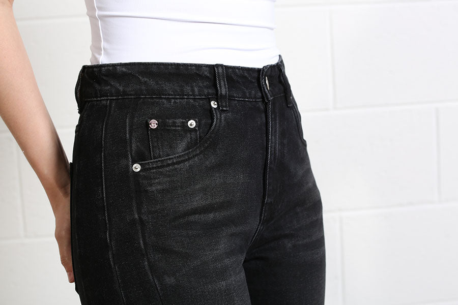 Bailey Barrel Jean Black