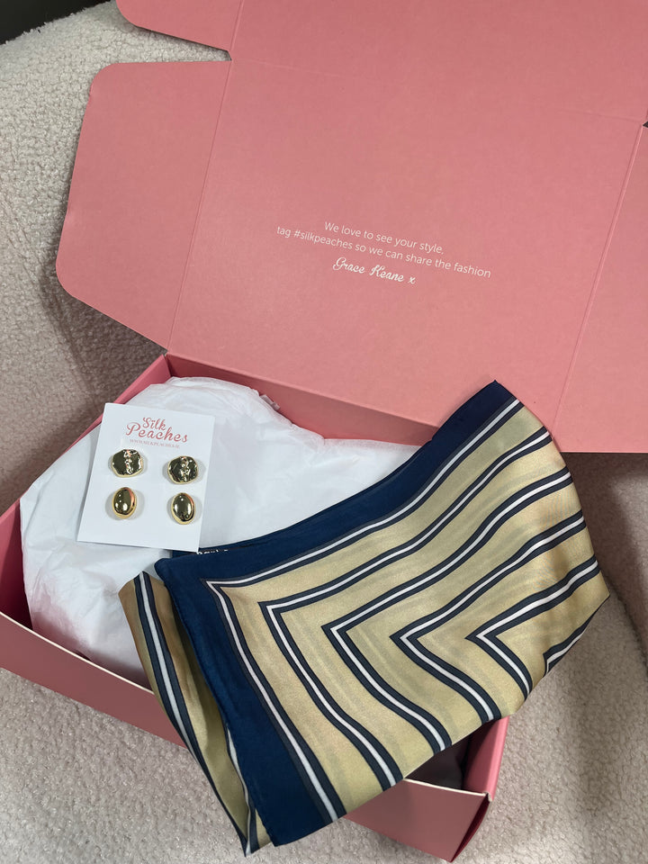 Holly Jolly Gift Set