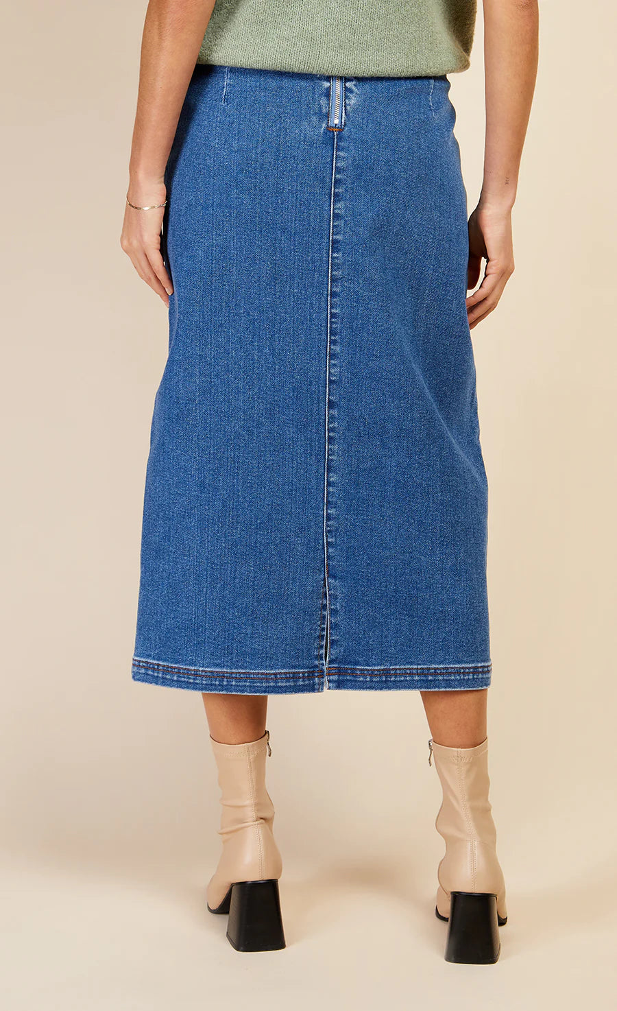Midi sales skirt vogue