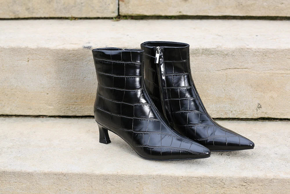 Malik Boot Black