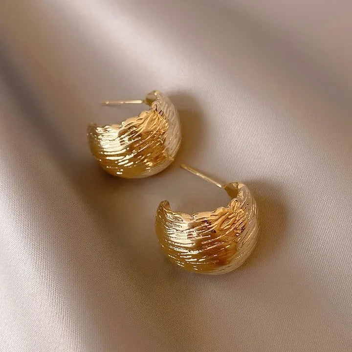 Gold Moon Shape Earring