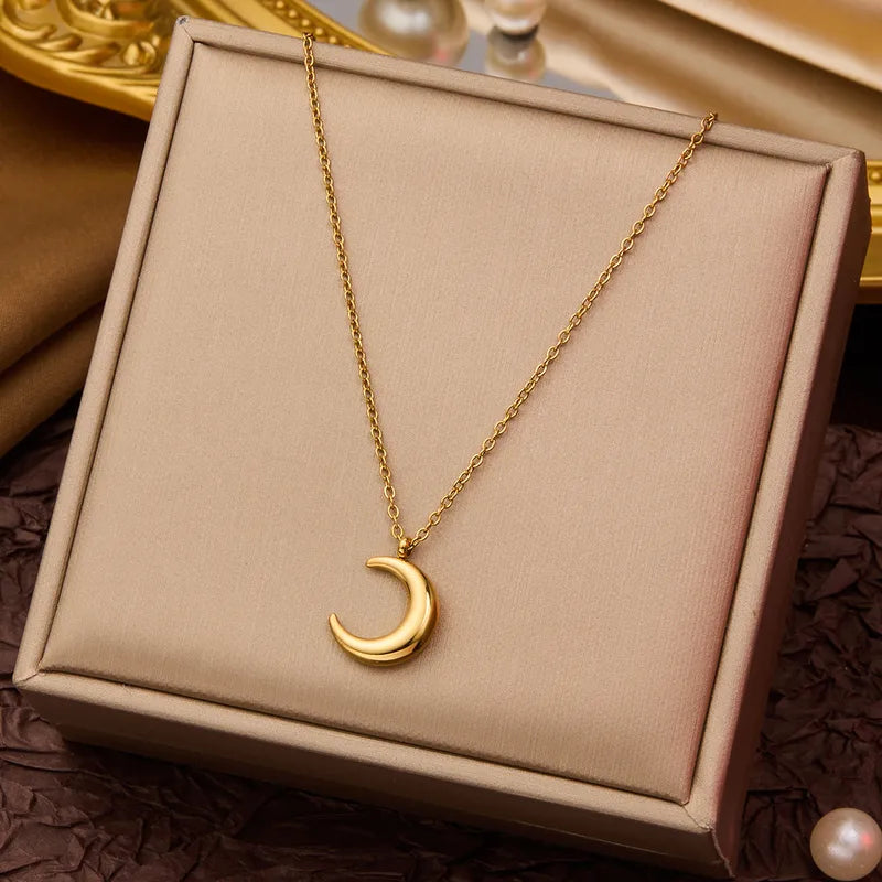 Simple Moon Necklace