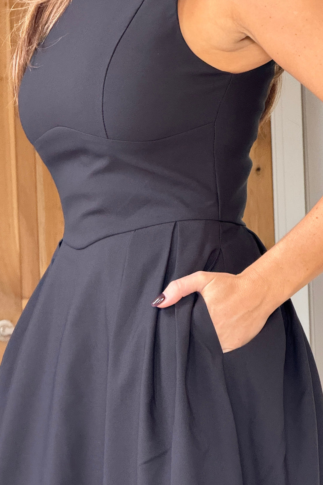 Nesta Boat Neck Dress Black