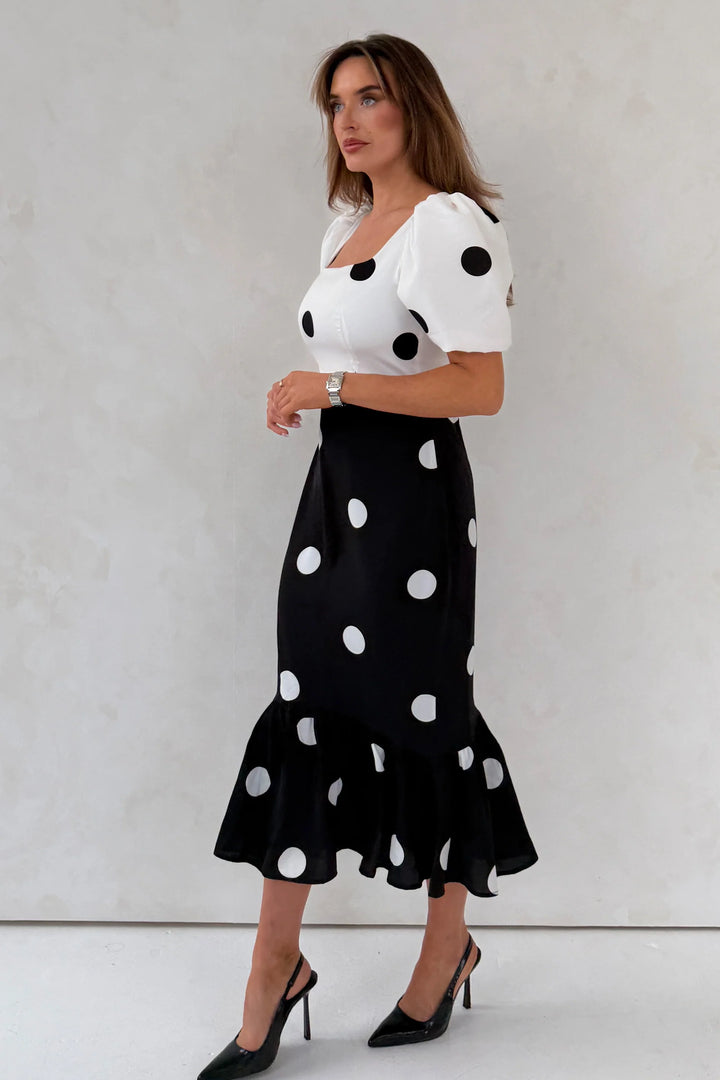 Jennifer Contrast Spot Midi Dress