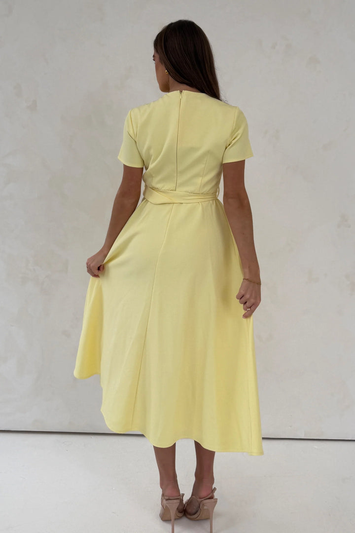 Sorelle Belted Midi Dress Yellow